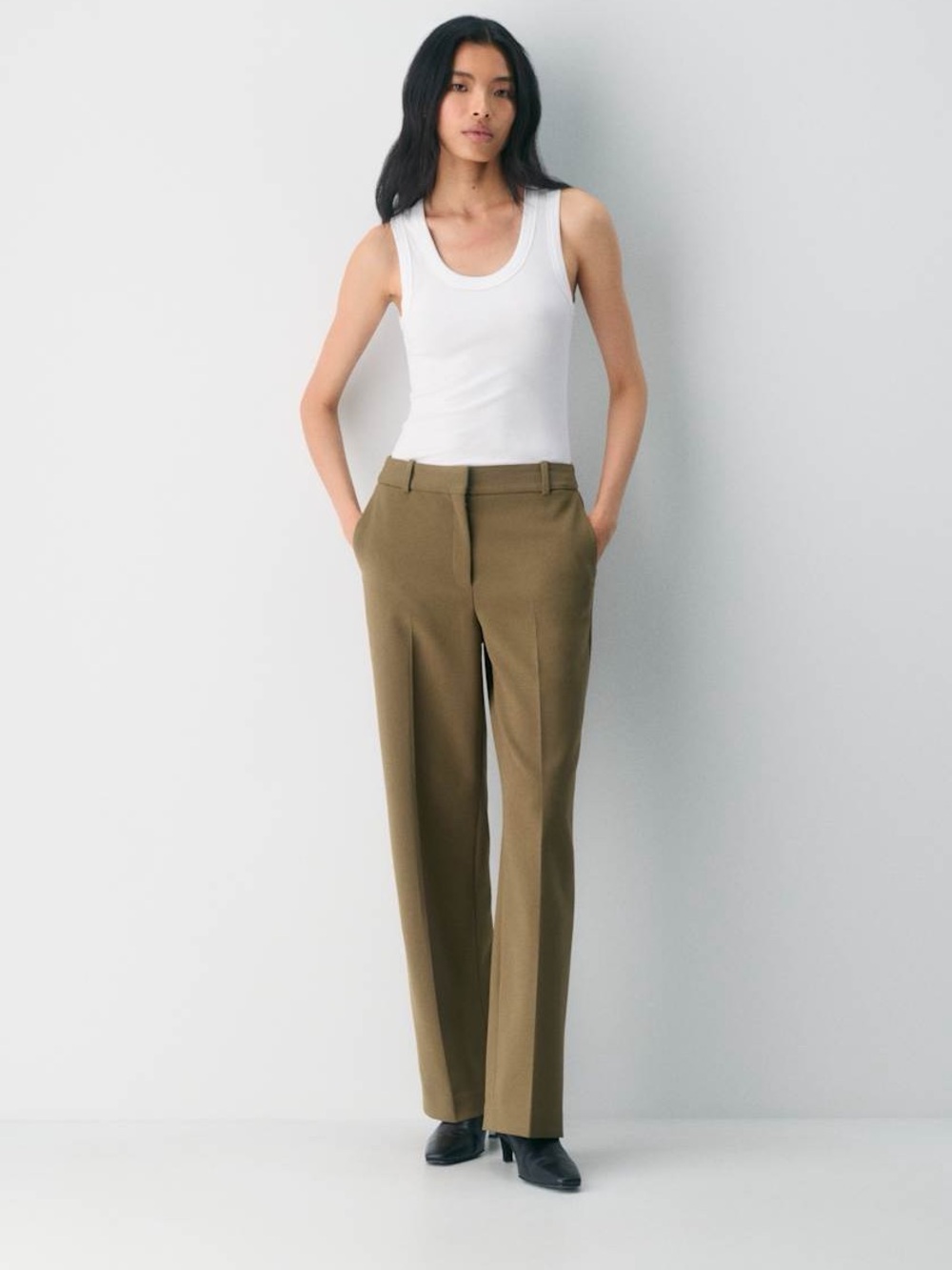 Aritzia Babaton Cello Brown Limited Edition